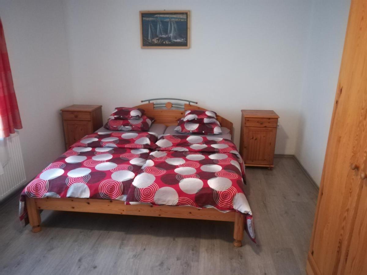 Suemegi Levendula Apartmanok Extérieur photo